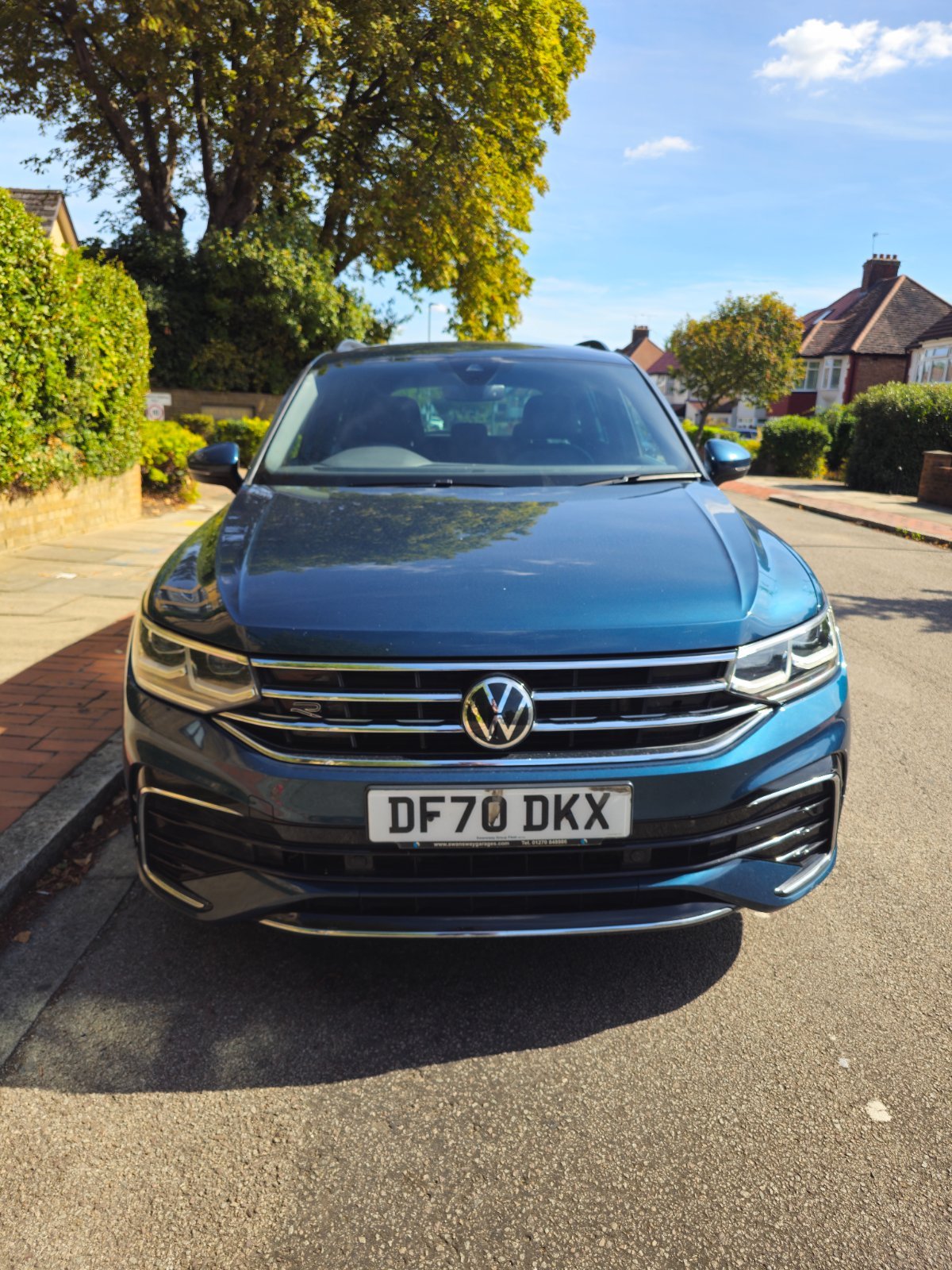 2020 Volkswagen Tiguan, photo 2